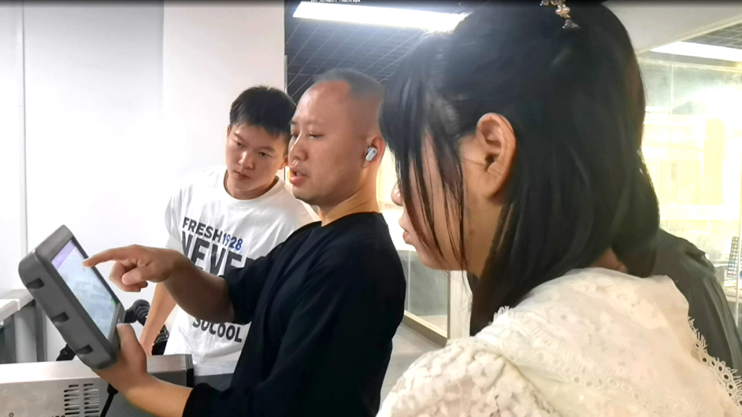 吉瑞祥設(shè)備操作演示 吉瑞祥設(shè)備操作演示